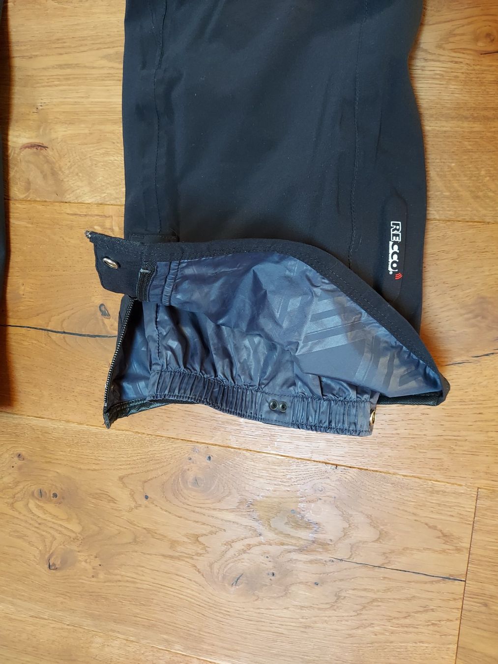 Volcom Pantaloni: Ski-/Snowboardhose Volcom Gr. S – Usato da Innertkirchen venduto da bartik99 6