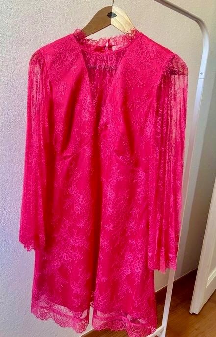 Twinset Vestiti: Robe rose en dentelle Twinset IT42 – Nuovo (secondo la descrizione) da Biel-Bienne venduto da sarahthierry 1