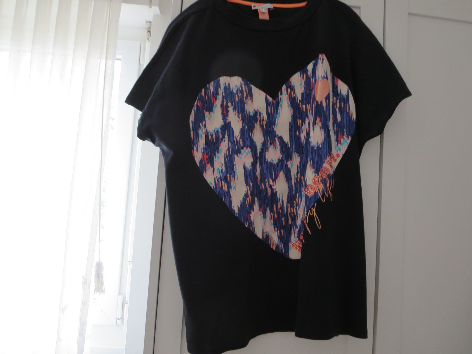 T-shirt: 2 dickere Damen Shirts /Grösse 44 – Usato da Wallisellen venduto da Arvenstube 1