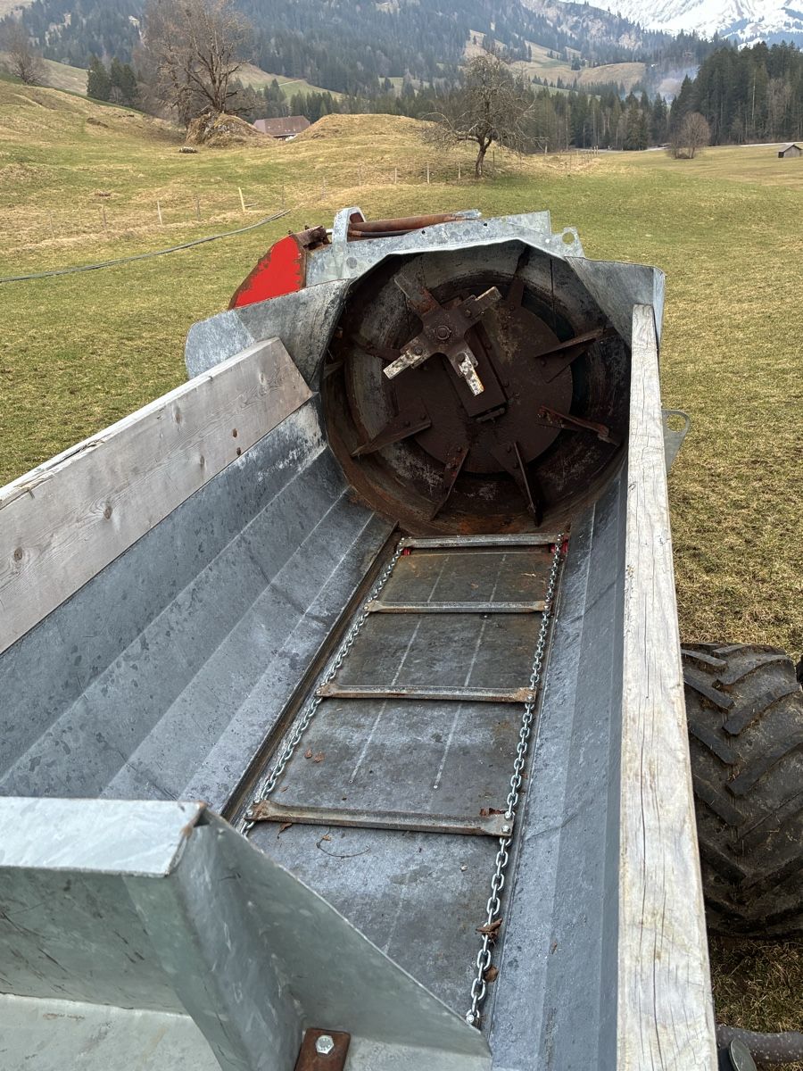 Tutte le macchine: Gafner mistzetter 3,1m3 – Usato da Schangnau venduto da UeliK0102 5