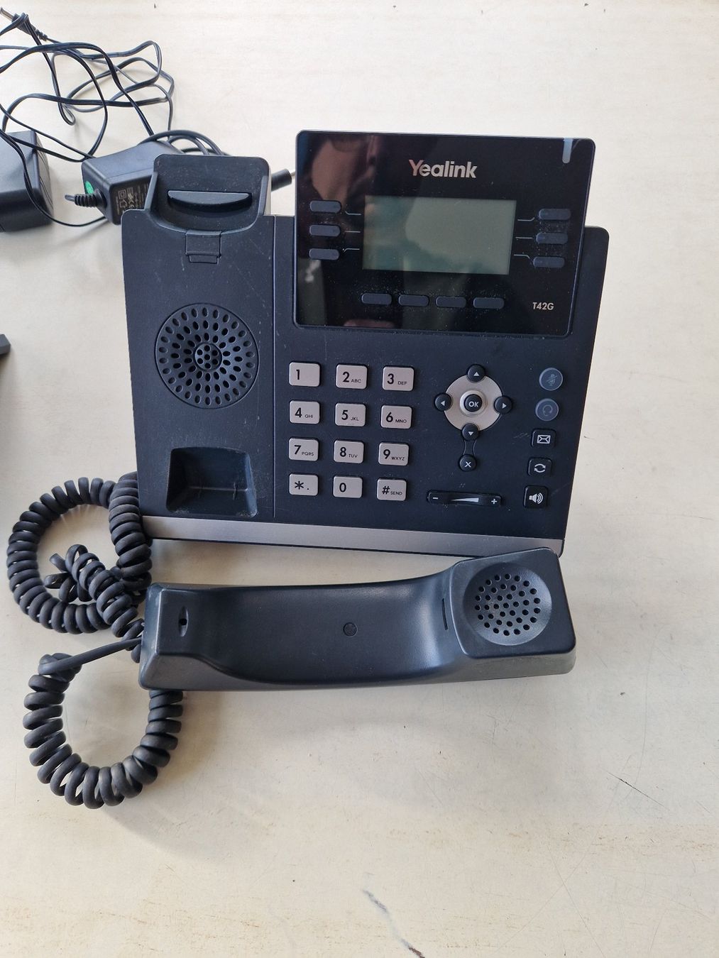 Yealink Telefone: zwei Telefone Yealink T42G – Gebraucht aus Gampelen von Schmidi887 3