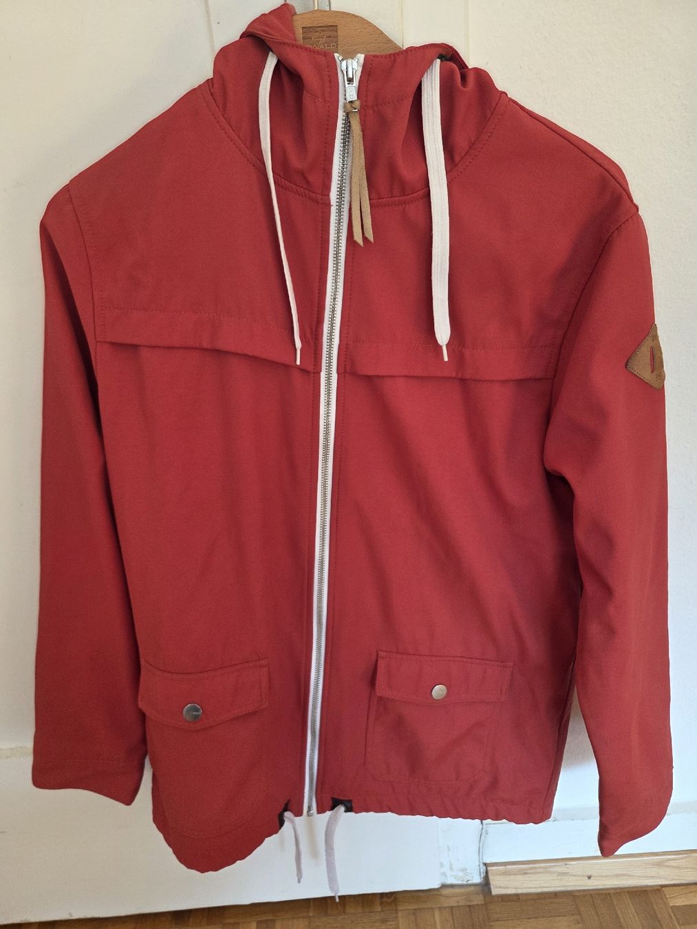 Revolution Jacken: Revolution - rote Übergangsjacke – Gebraucht aus Basel von sommerlove