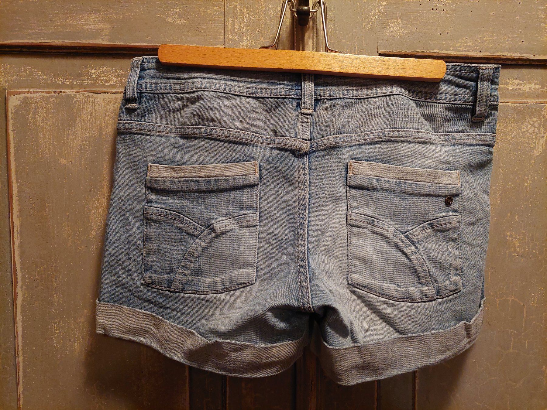 Jeans: Element Denim . Shorts - 28 – Usato da Besenbüren venduto da piculo 1