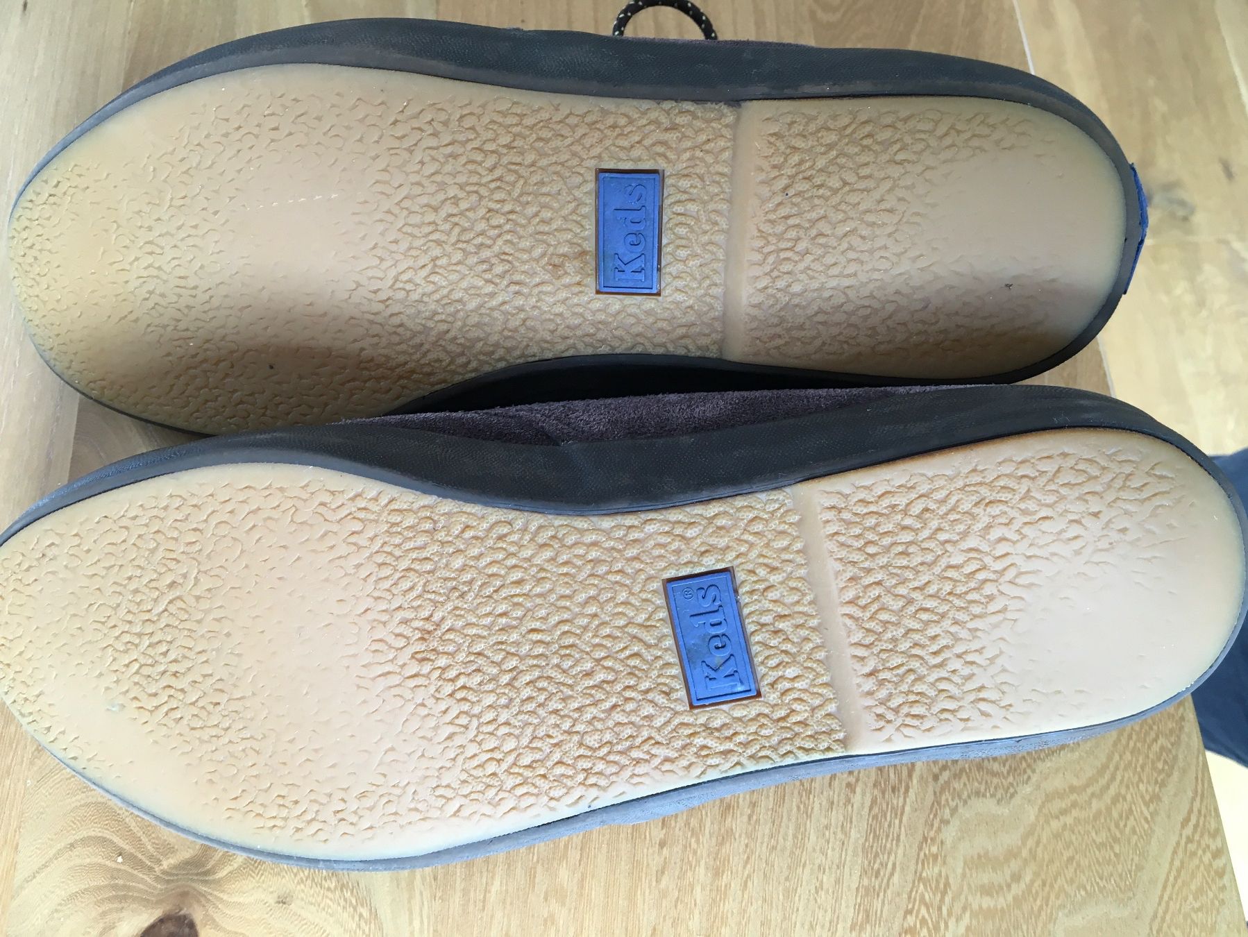 Herrenschuhe: Brauner Keds Herren Wildleder Schuh in Gr. 9,5 – Gebraucht aus Cormondrèche von fra_gn5t 4