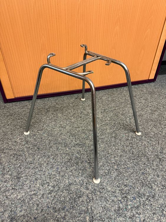 Eames stacking base (Gebraucht) in Volketswil für CHF 45 – nur Abholung ...