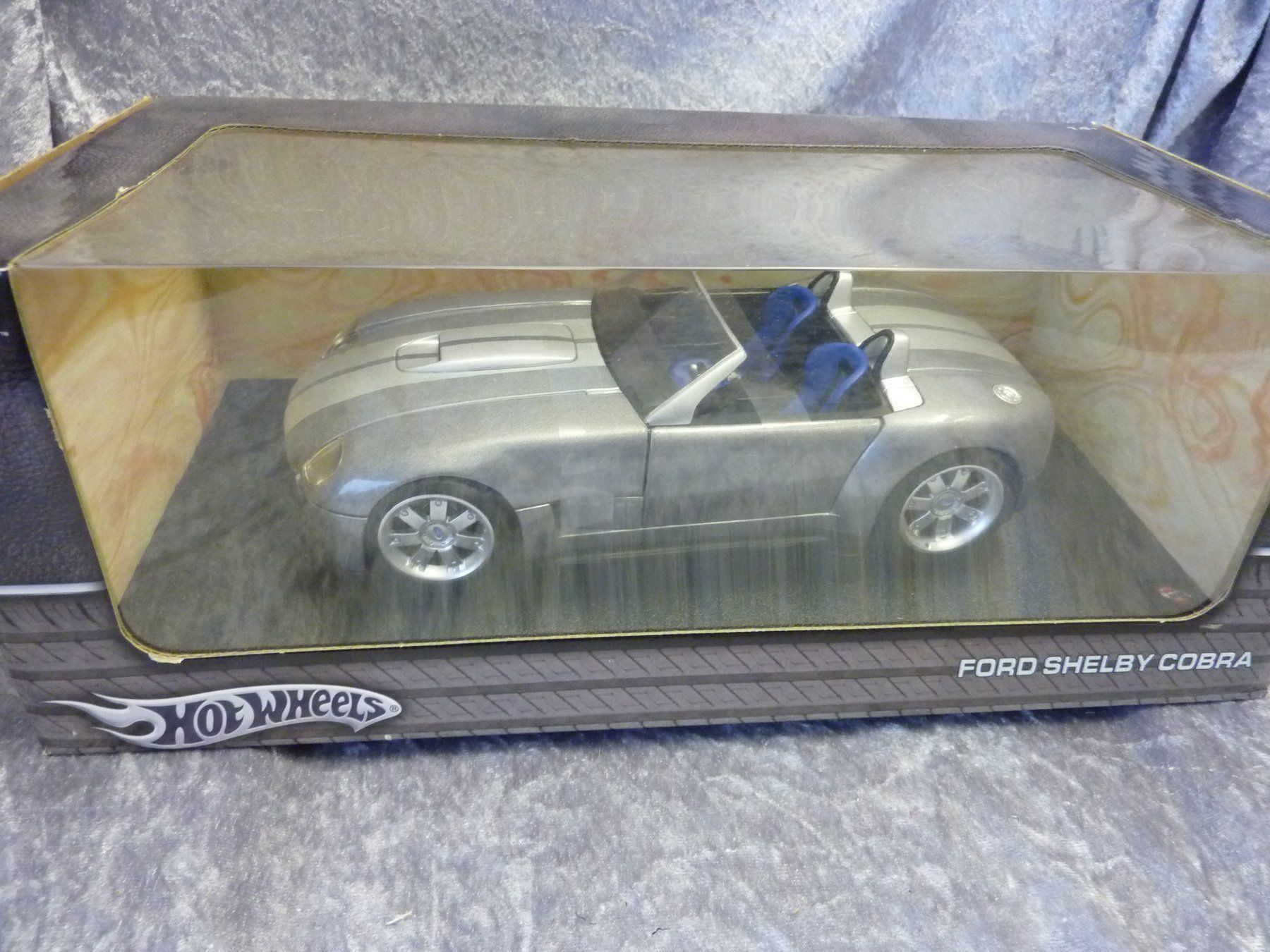 Hot Wheels Modellautos: Ford Shelby Cobra 1:18 – Neu und originalverpackt aus Dürrenäsch von modellautos4you 4