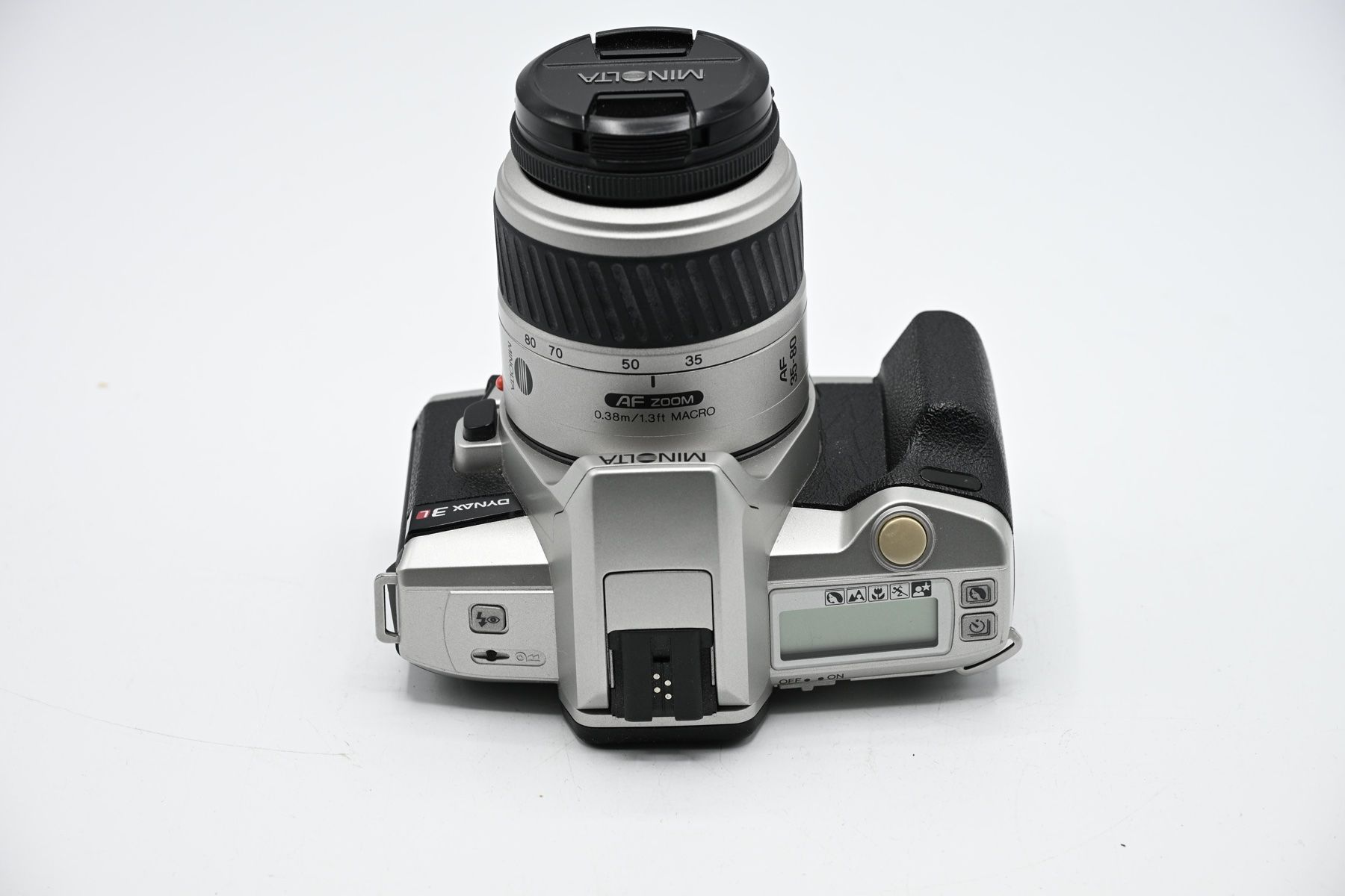 Minolta Fotocamera: Minolta Dynax 3L + 35-80mm + 70-210mm, Argento – Usato da Bellinzona venduto da CarpiFotoSA 2