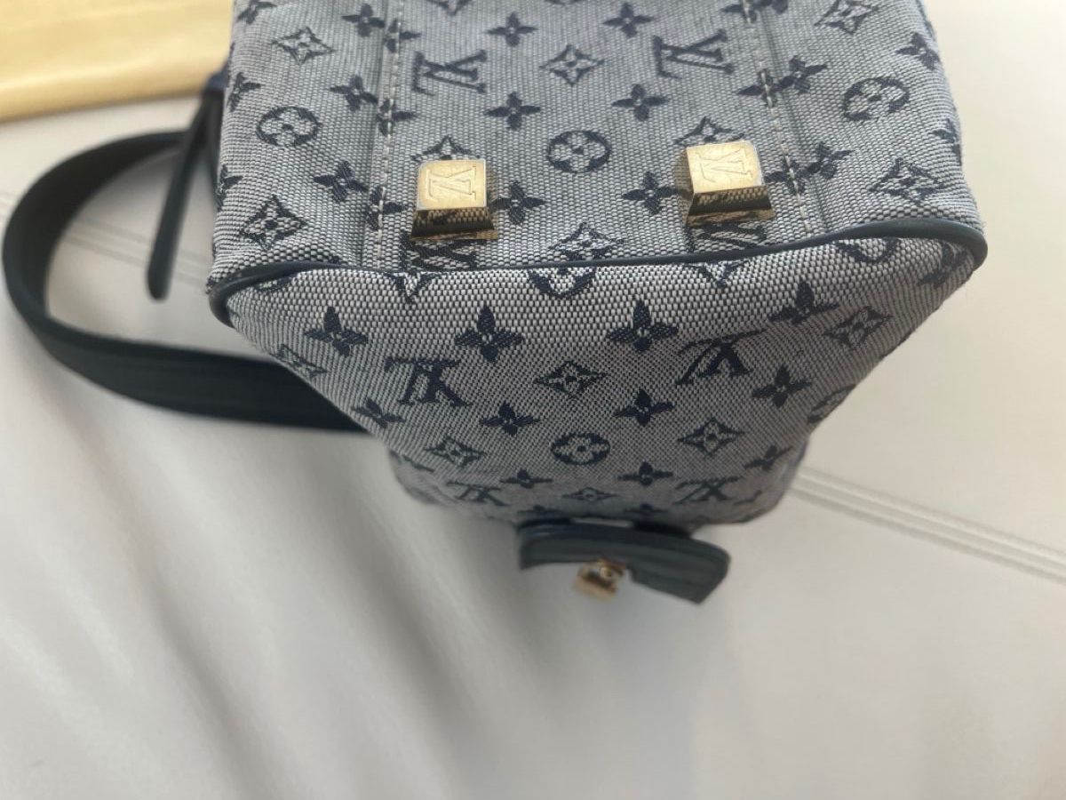 Louis Vuitton Taschen für Damen: Louis Vuitton Mini Josephine authentique, peu porté, superbe – Gebraucht aus Sugiez von Vuitton_for_life 7