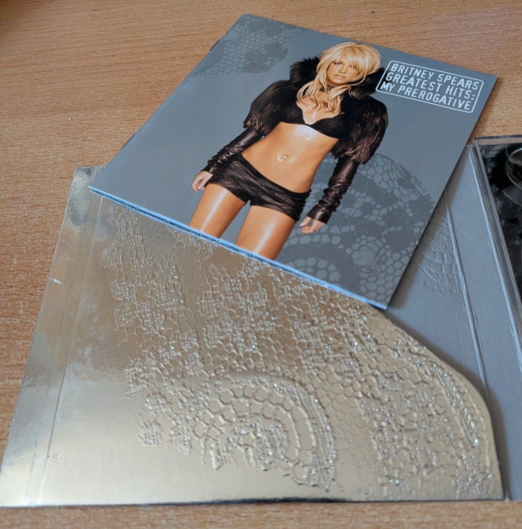 CD: Britney Spears Greatest Hits: My Prerogative CD – Usato da Cernier venduto da Poussetofiol 2
