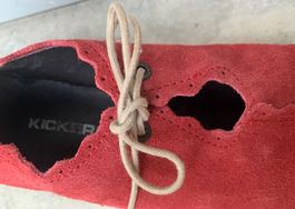 Superbes chaussures basses KICKERS 100%cuir/daim n.37