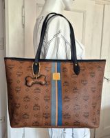 MCM Shopper Size M, mit Dogbone-Anhänger
