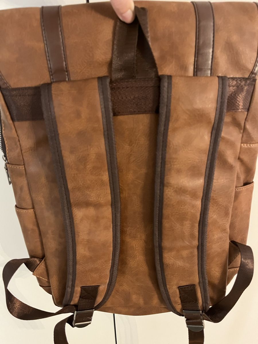 Sacs à dos: Brauner Lederlook Rucksack – Neuf (Voir description) à Glis par jos_hj8q 1