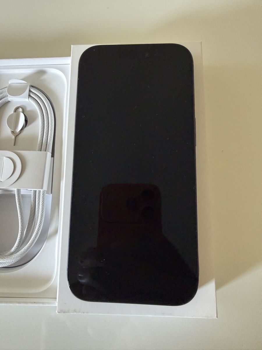 Apple Telefoni cellulari / Smartphones: iPhone 17 Pro 256 Gb – Usato da St. Gallen venduto da Youneverwalkalone