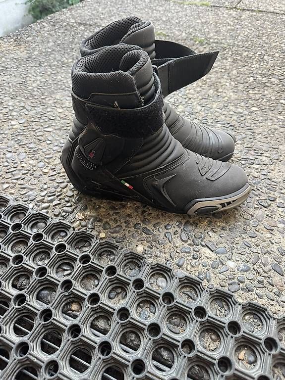 Herrenschuhe: Motorradstiefel – Gebraucht aus Zollikofen von Midi06 1