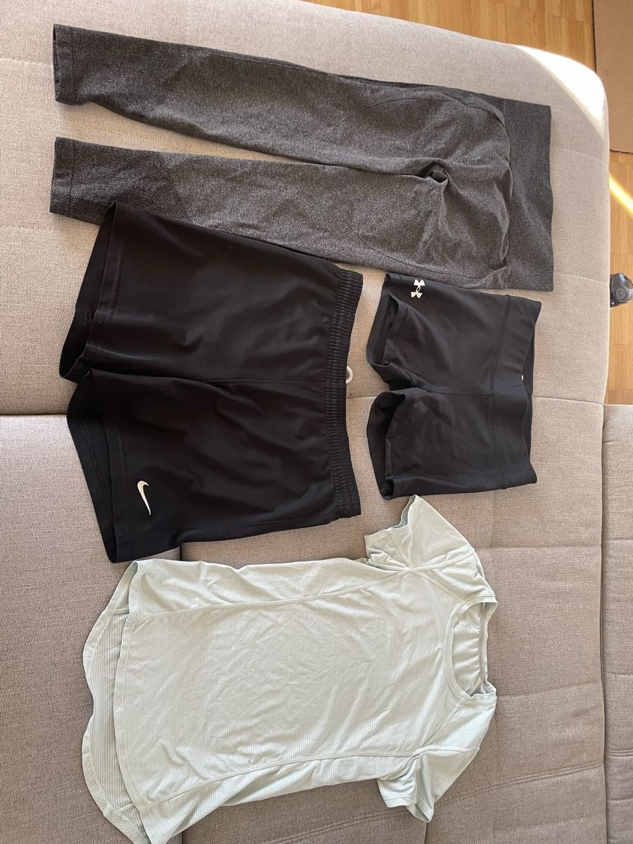 Lotti di vestiti: Sportset – Usato da Römerswil LU venduto da Schuerchl 1