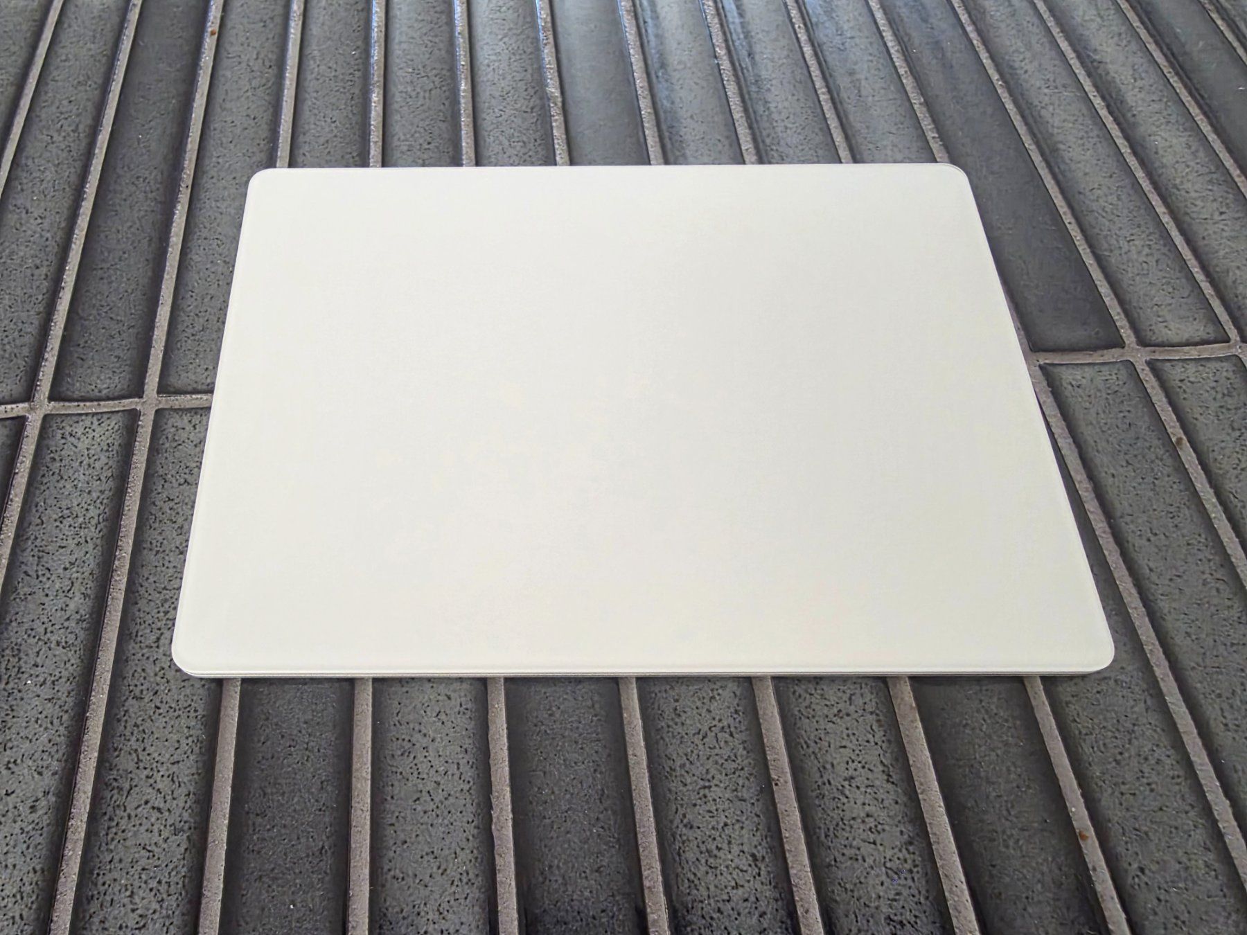 Apple Maus: Apple Magic Trackpad Gen. 2 weiss – Gebraucht aus Biberist von Volo28