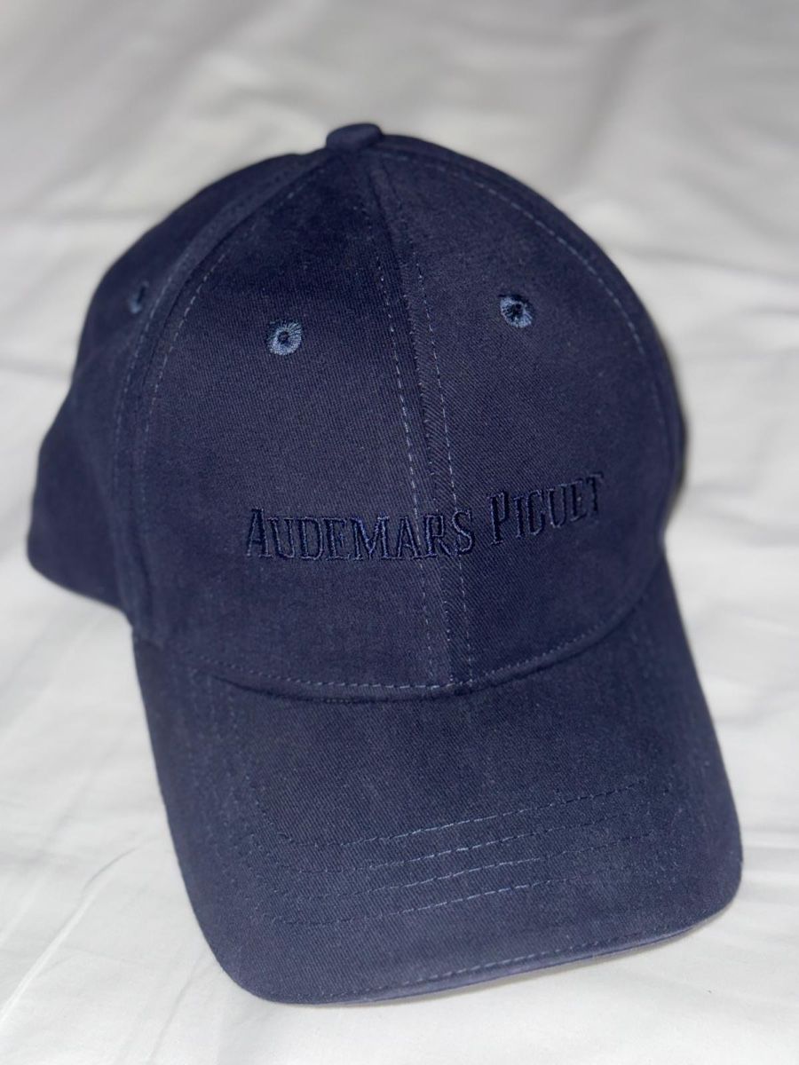 Audemars Piguet Copricapi, berretti & cappellini: Audemars Piguet Casquette, hat – Nuovo (secondo la descrizione) da Collonge-Bellerive venduto da alejan_0984