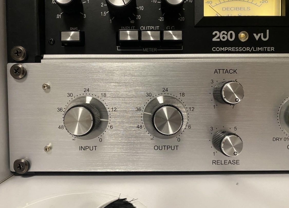 Equalizzatori: Black Lion Audio BLUEY – Usato da Zürich venduto da R.V. 2
