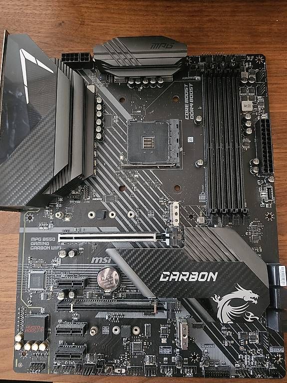 MSI Schede madri: MSI B550 Gaming Carbon WiFi – Nuovo (secondo la descrizione) da Trachslau venduto da waynhaluong 4