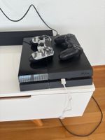 PS4 + 2 Controller + Kabel – Top Zustand – sofort spielberei