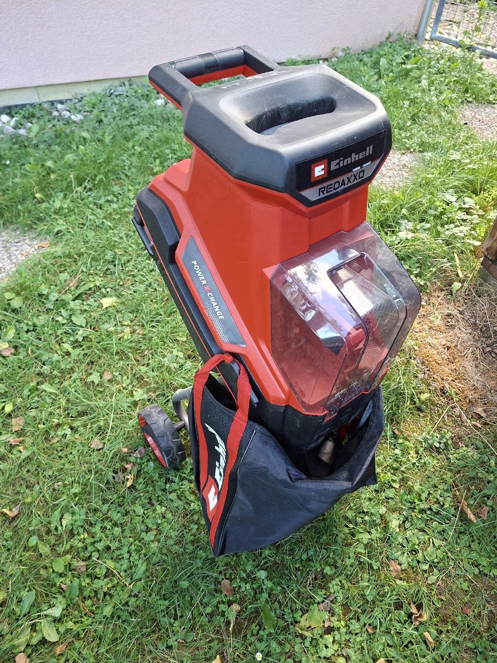 Einhell Trinciatrici: Broyeur de végétaux Einhell Redaxxo à batterie – Usato da Cressier NE venduto da SuperBalou