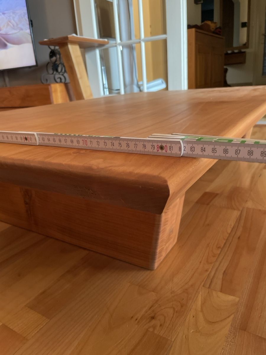Tables: Massiver Couchtisch Kirschholz 130x60cm – D'occasion à Luzern par lelement 3