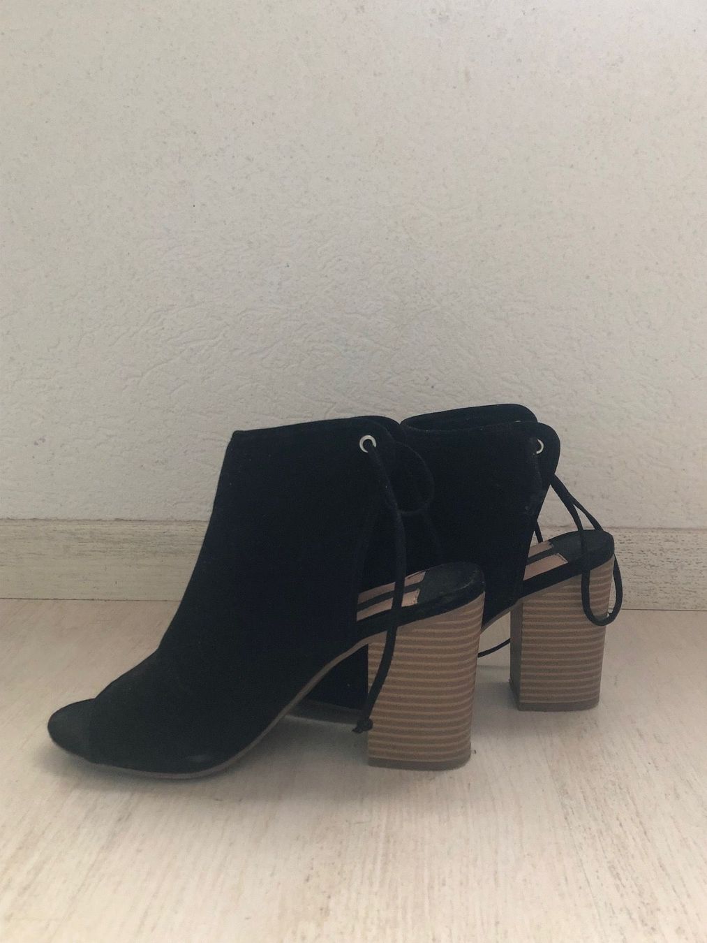 Scarpe da donna: Chaussure à talon noires – Usato da Lausanne venduto da amischle99 3