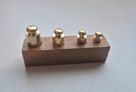 Miniatur Puppenhaus  GEWICHTE  für Waage