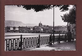 GENEVE - Sur le quai