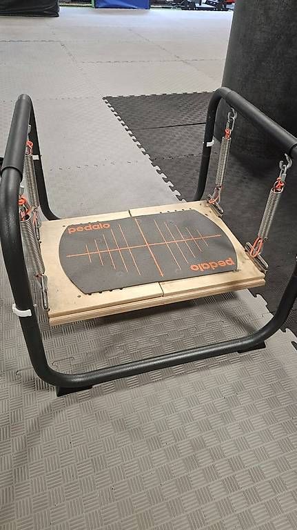 Planches de surf: Pedalo Stabilisator Profi – D'occasion à Urdorf par Samibm