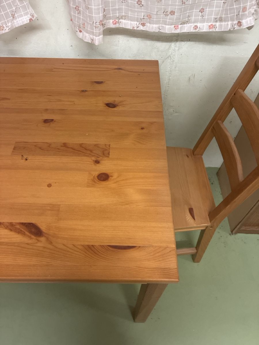 Tische: IKEA table  – Gebraucht aus Niederbipp von mka_65kg 1