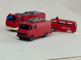 SG-  Wiking Mercedes VW Reste Feuerwehr defekt