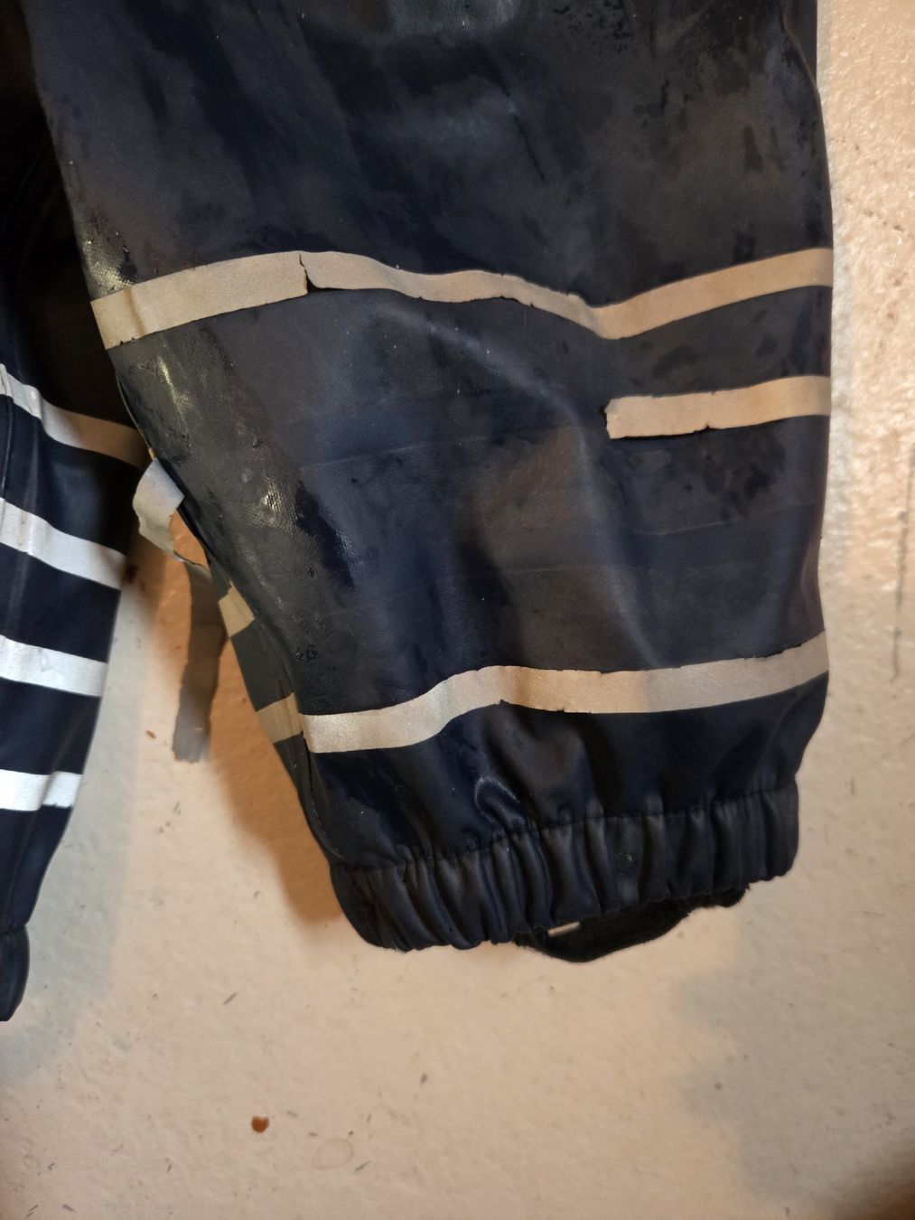 Completi: regenanzug – Usato da Zernez venduto da fla_jdt6 3