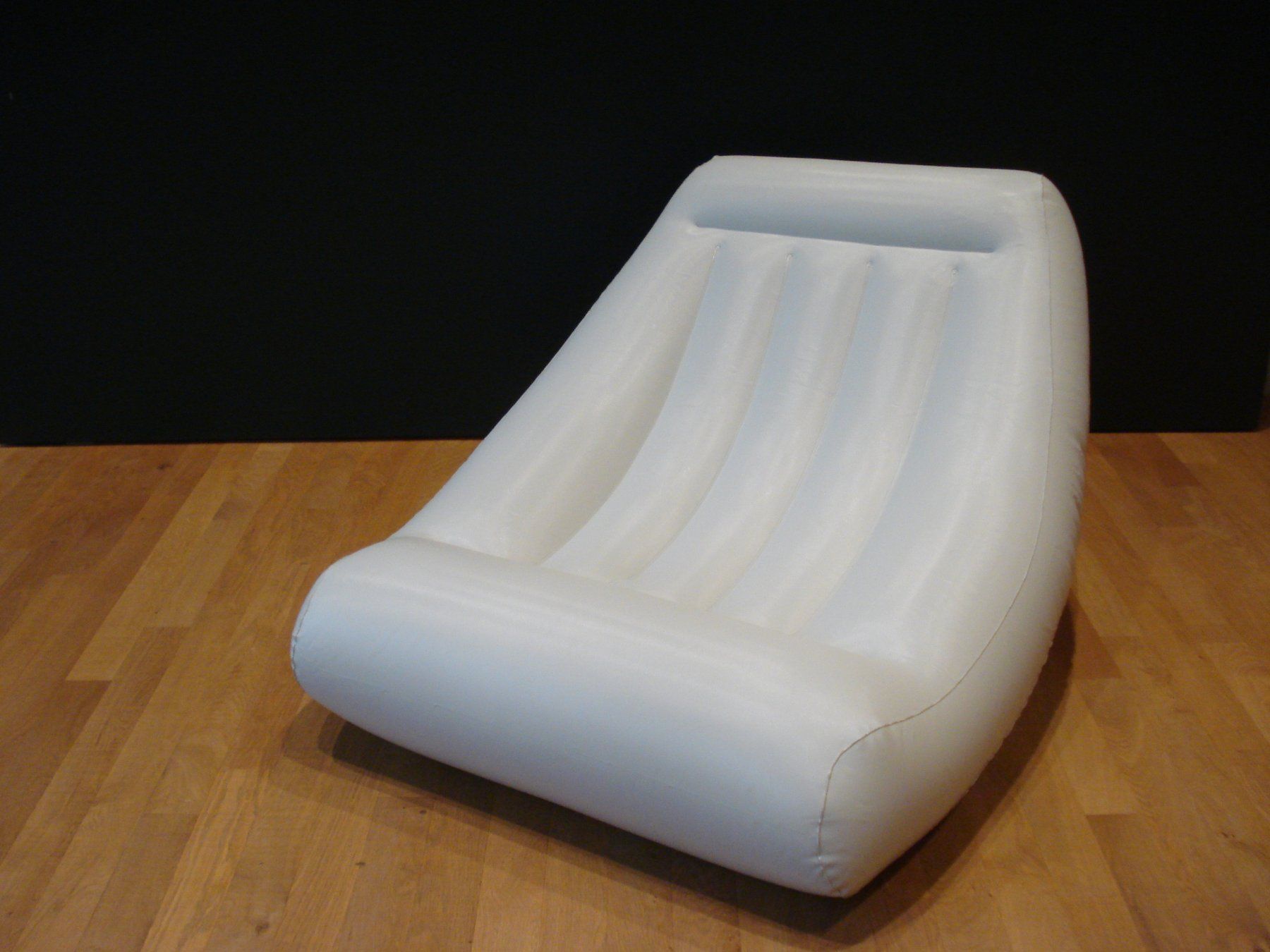Poltrone: Design Hannes Wettstein – Usato da Basel venduto da art.basel 2