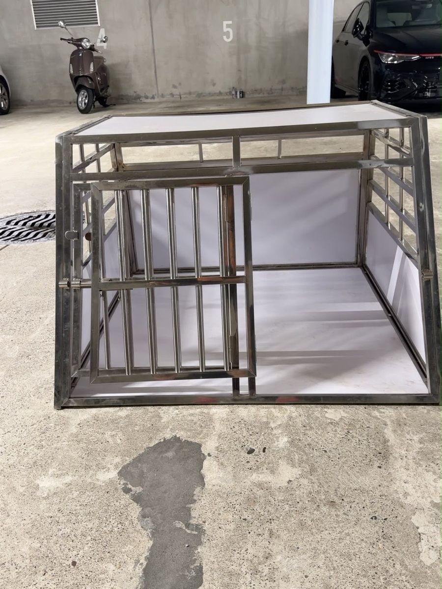 Cages, transport & sécurité: Hundebox – D'occasion à Basel par Caveli 3
