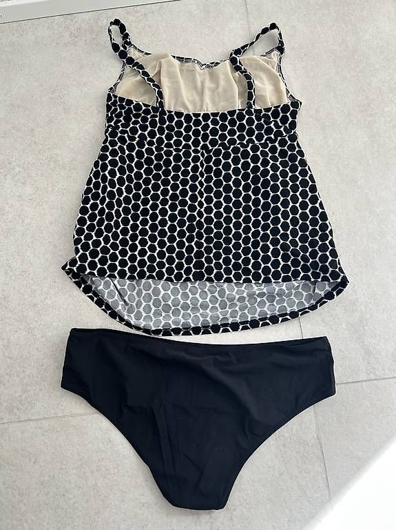 Costumi da bagno & Bikini: Schwangerschafts-Tankini – Usato da Büsserach venduto da ooe_q2yl 1