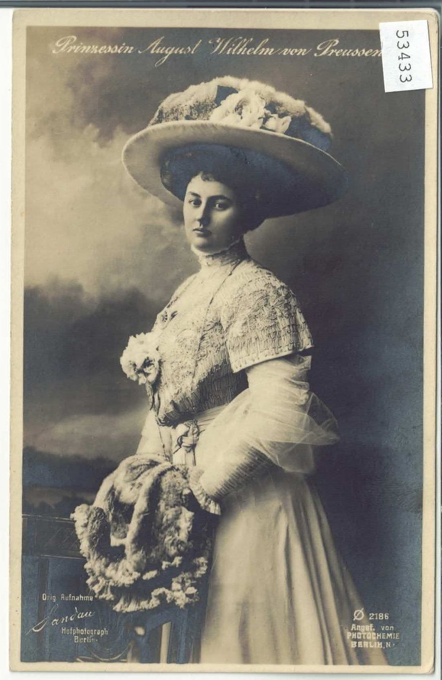 Cartoline postali: Prinzessin August Wilhelm  von Preussen – Usato da Ettingen venduto da Kartenplanet