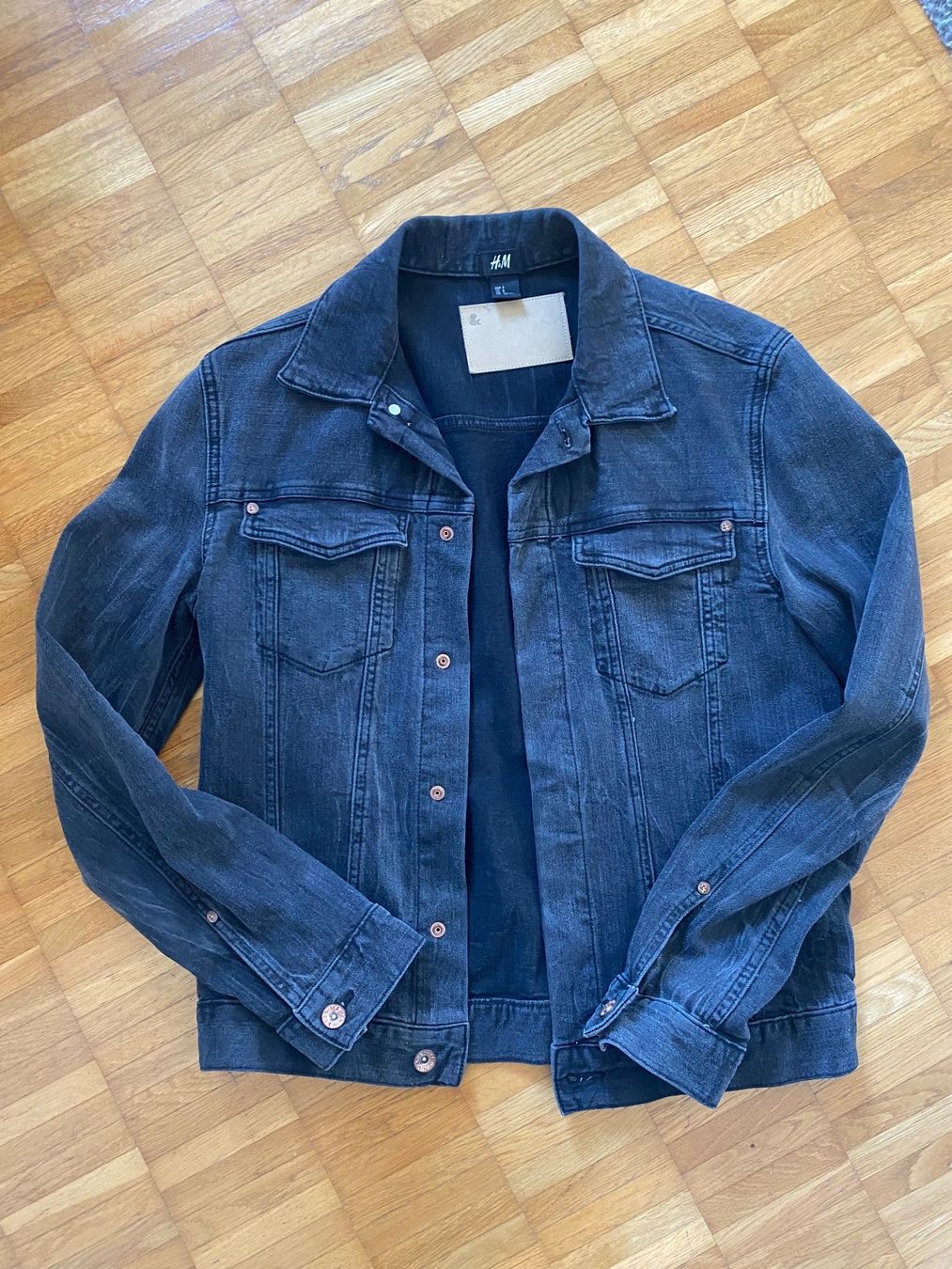 Giacche: Neuwertige Jeansjacke von H&M – Nuovo (secondo la descrizione) da Uetendorf venduto da Lucutus-Picard