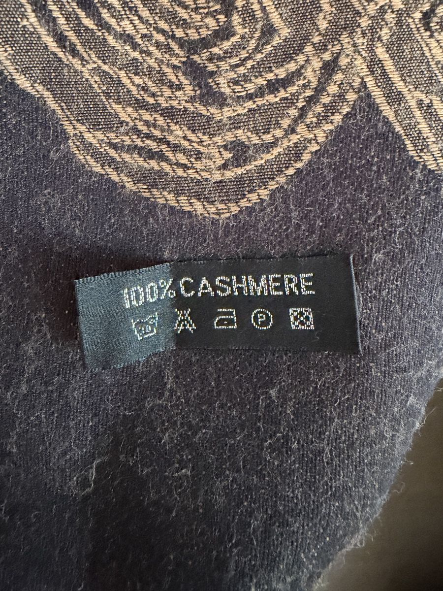 Foulard & Sciarpe: 100% Kaschmirschal dunkelbraun mit Rosenmuster – Usato da Grenchen venduto da servet.t 3