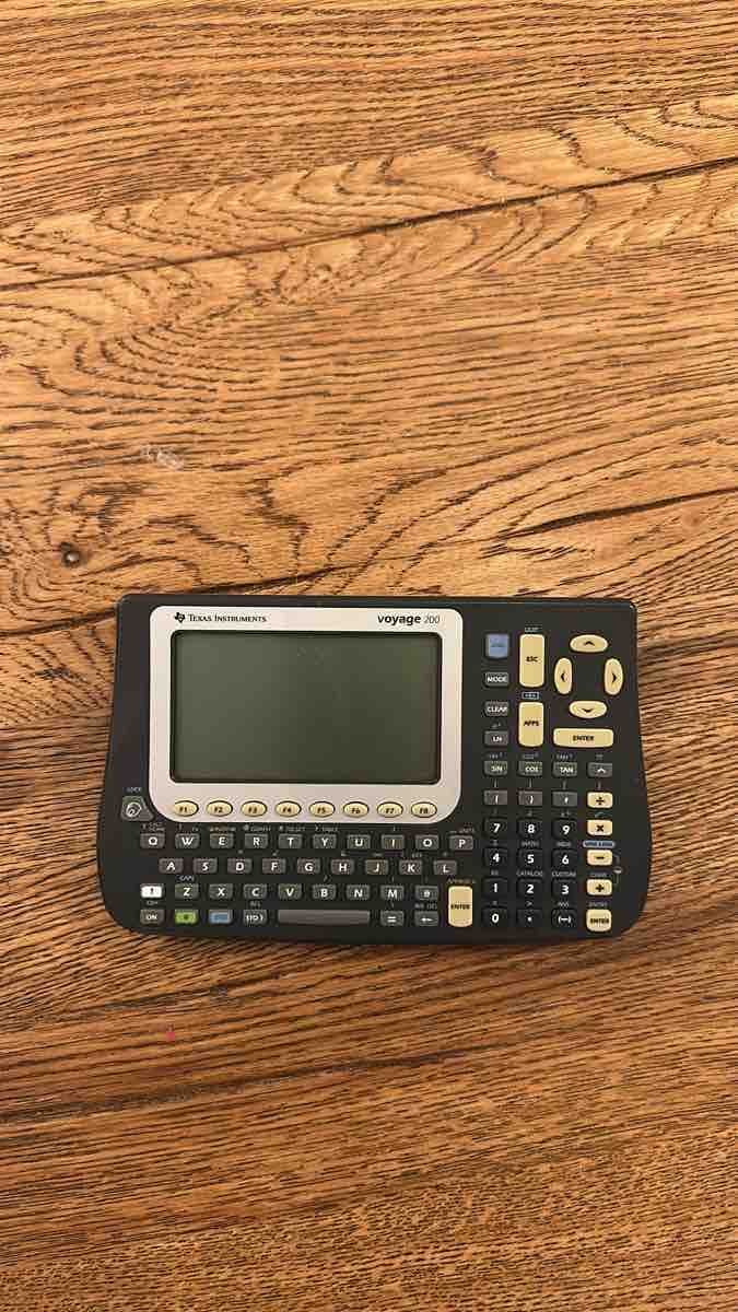 Texas Instruments Taschenrechner: Taschenrechner Texas Instruments Voyage 200 – Gebraucht aus Horw von flkeller