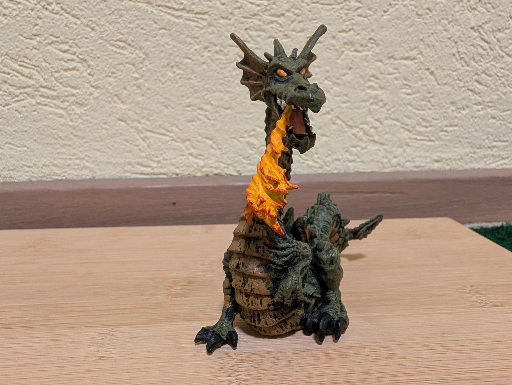 Statuette: PAPO Feuerspeiende grüne Drachenfigur, 1999 – Usato da Herrliberg venduto da aandrey 4