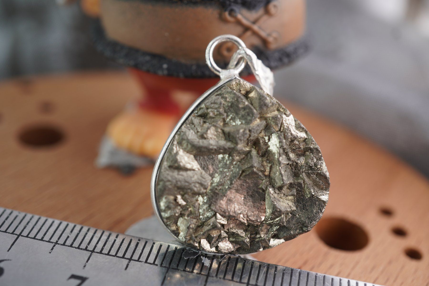 Minerali & Pietre curative: Pyrit Anhänger Edel     Ab 1.-  Rausverkauf – Nuovo e nell'imballaggio originale da Eschenbach SG venduto da topstone