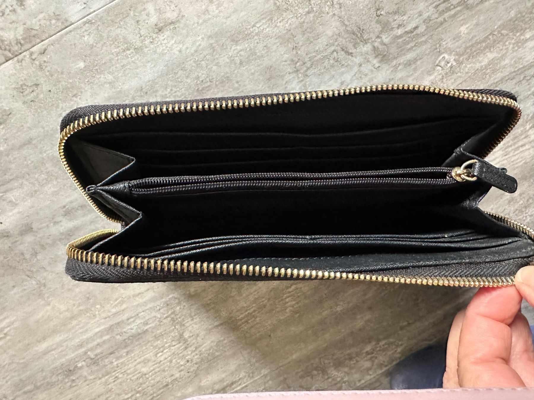 Michael Kors Portamonete: Michael Kors Portemonnaie, Schwarz – Usato da Zürich venduto da isa_yzc7 1