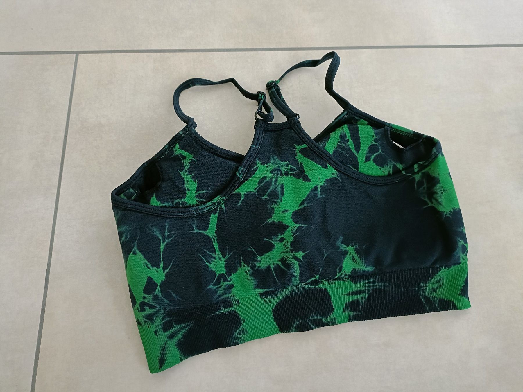 Top: Batik Sport BH - Grösse S – Nuovo e nell'imballaggio originale da Rickenbach b. Wil venduto da Beautiful.Things 4