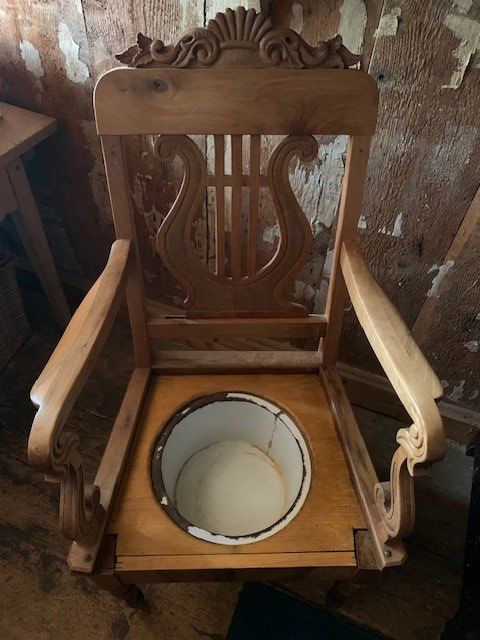 WC: Antiker WC - / Toilettenstuhl – Usato da Gundetswil venduto da Egro100 2