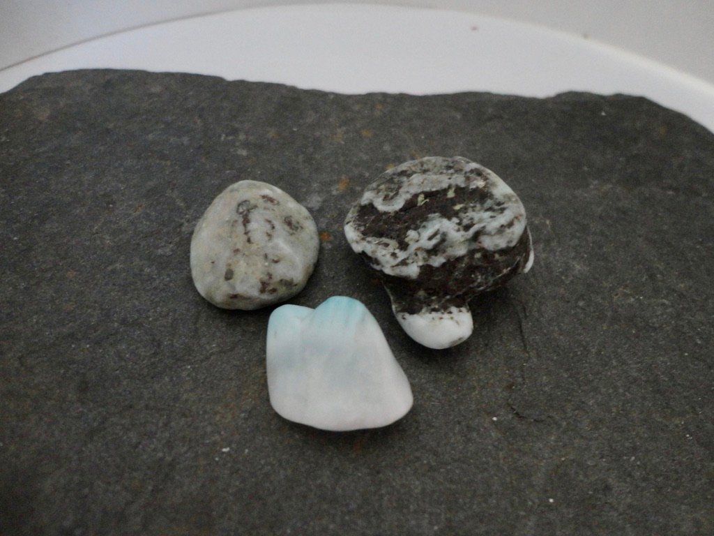 Pierres précieuses: Larimar Edelstein – Neuf (Voir description) à Biberist par Steine 1
