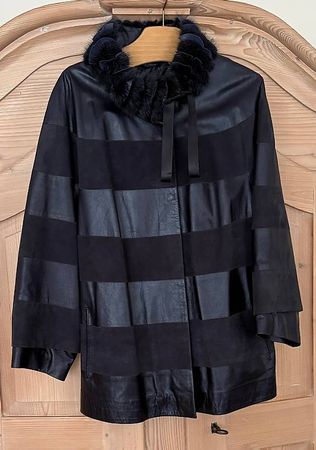 Leder-Kurzmantel,A-Form m.abnehmb.Pelz-Kragen