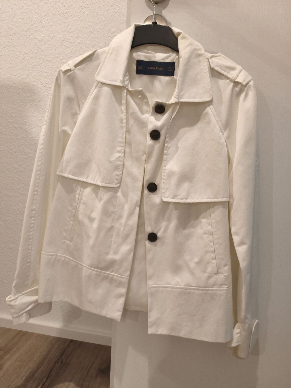 Zara Giacche: giacca Zara basic – Nuovo (secondo la descrizione) da Bioggio venduto da OresteIronix