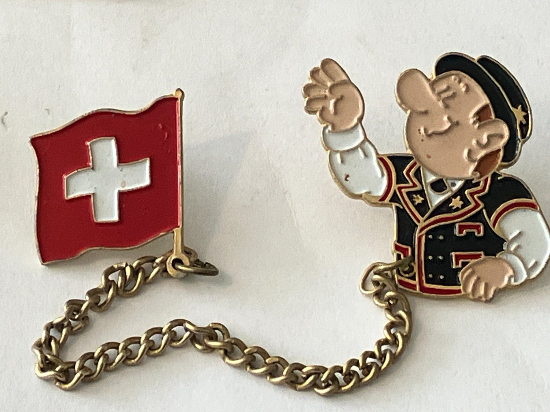 Plaquettes & Badges: 2 Pin Senn mit CH Flagge – D'occasion à Basel par djwwpp