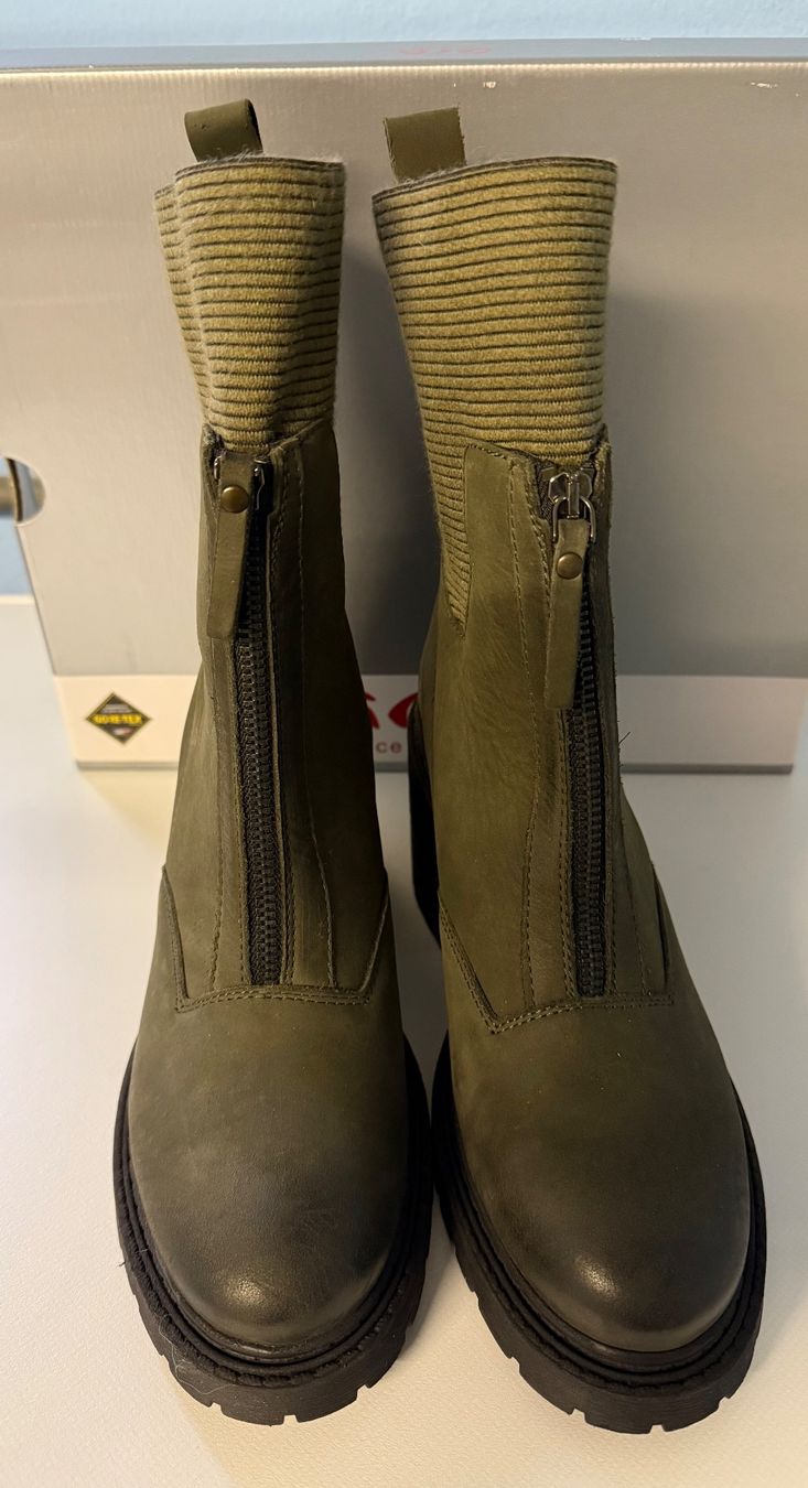 Scarpe da donna: Leder Stiefeltten neuwertig  Gr. 38 – Usato da Pfäffikon ZH venduto da Margot1 1